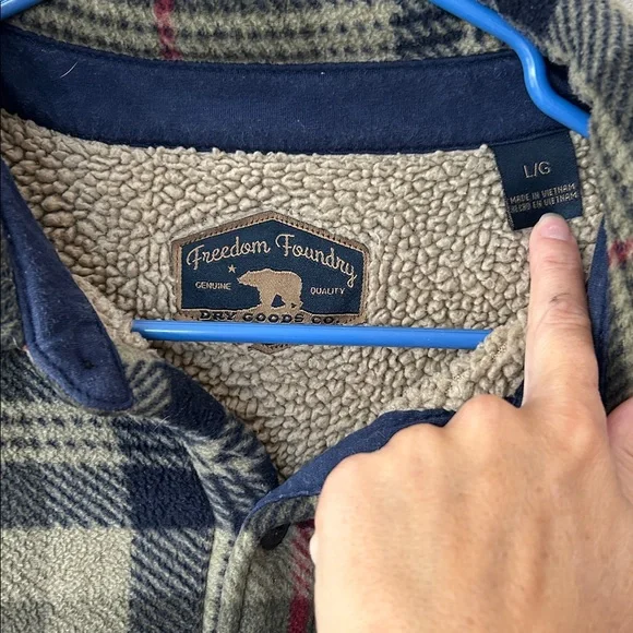 Freedom Foundry Men's Large Green Red Plaid Thick Sherpa Lined Fleece Button Up‎ - Picture 2 of 3